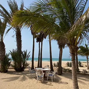 Nº 25 Alfredo Marchetti On The Beach,praia De Chaves Bv Apartment